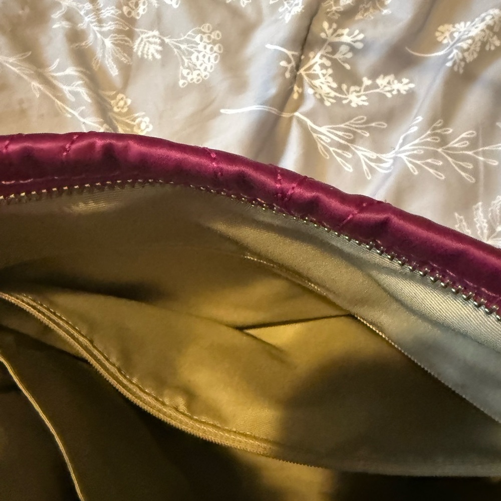 COACH Magenta Sequin Circle Tote - Picture 4 of 7